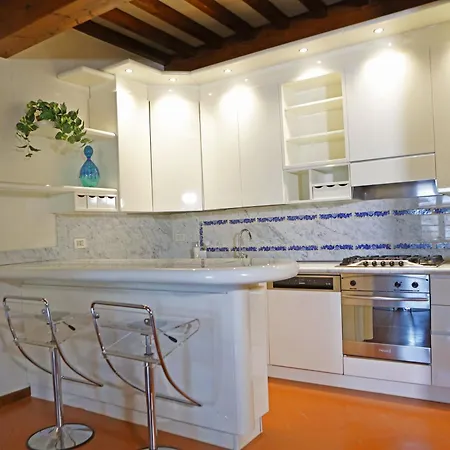 Maison B * Prato (Prato)