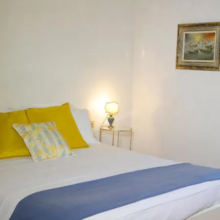 Maison B * Prato (Prato)